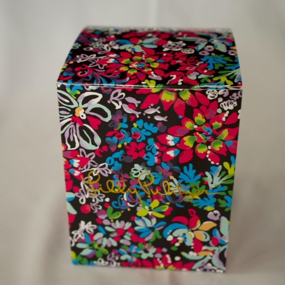 Lilly Pulitzer Multi Feeling Fintastic Candle New In Box - Picture 6 of 10